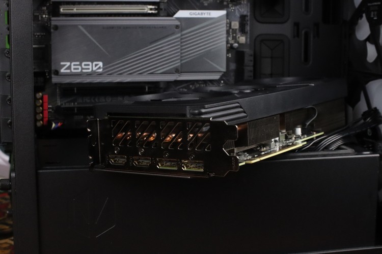 Wydajność RX 7600 XT – VRAM to nie wszystko, Sprawdzamy Gigabyte Radeon RX 7600 XT Gaming OC 16G