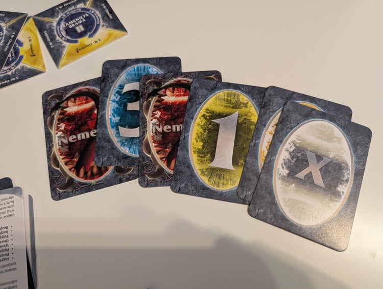 Karty decydujące o kolejności wykonywania tur