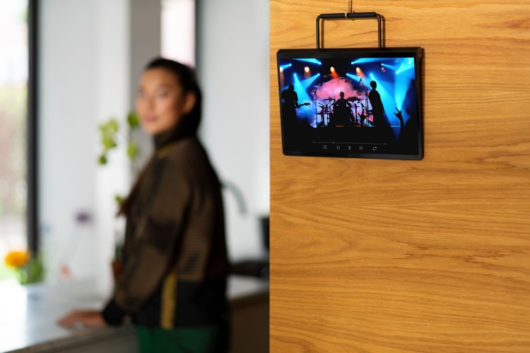 Lenovo Yoga Tab 13 – tablet i drugi ekran w jednym, Back to School - wybieramy sprzęt na rozpoczęcie 2021 roku