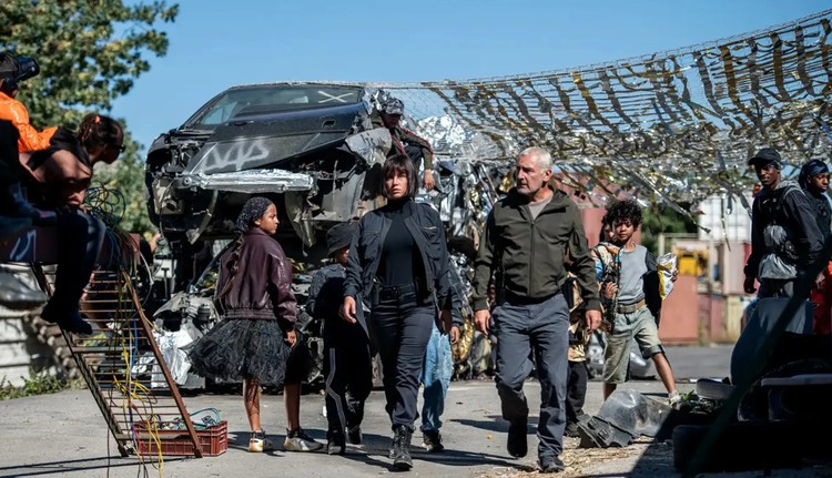 Recenzja filmu Pies 51 – le cyberpunk 2045