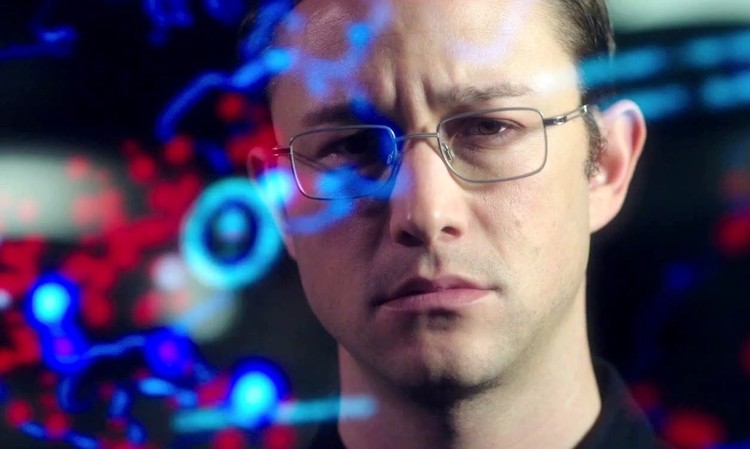 Snowden, Zanim zagrasz w Watch Dogs: Legion - TOP 10 filmów, dzięki którym poznasz hakerskie życie