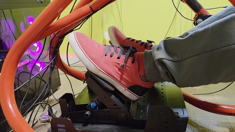 Logitech RS50 – pedały na ramie Ireco Motorsport