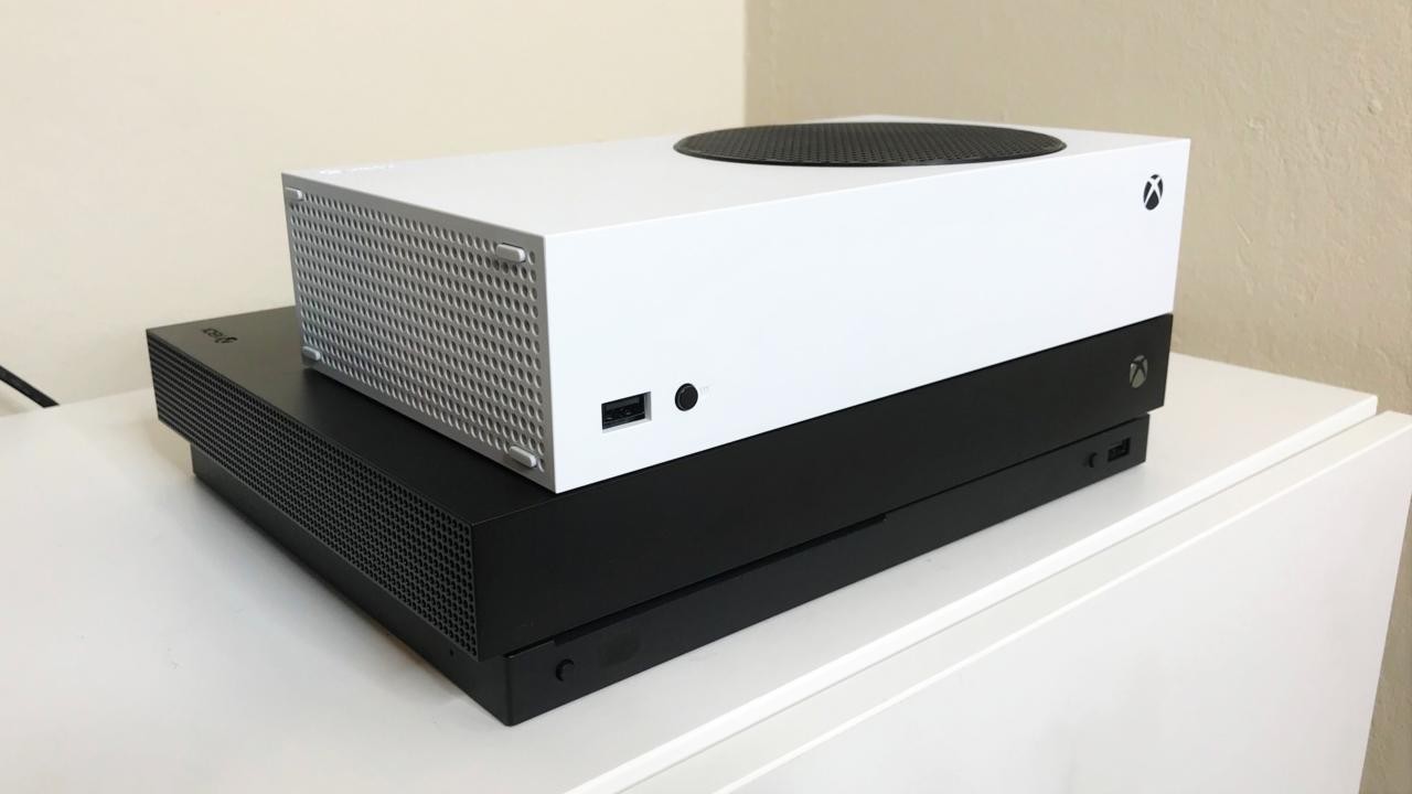 Xbox Series S - rozmiar konsoli