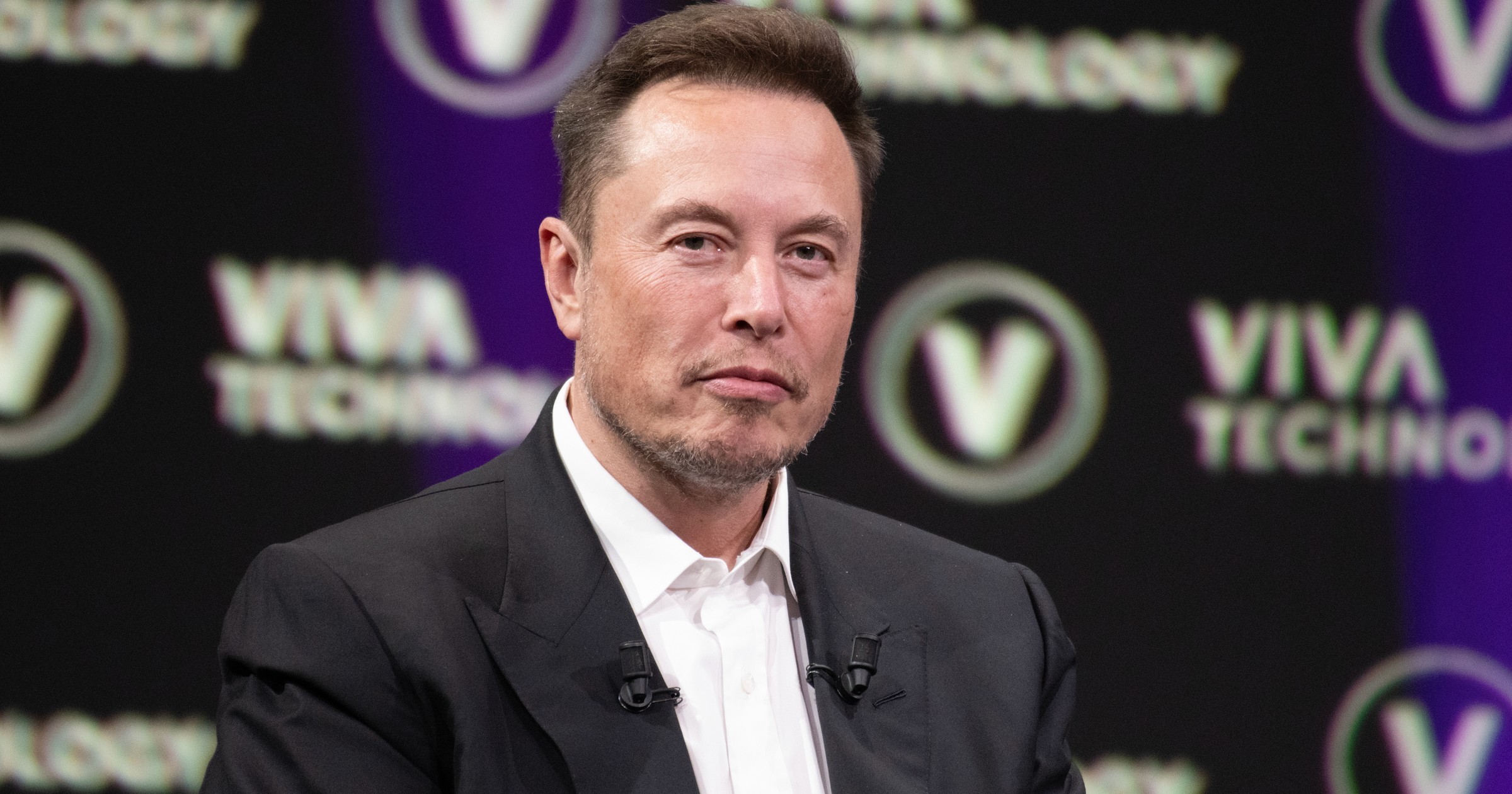 Elon Musk przegrał gigantyczny proces przeciwko OpenAI. Twierdził, iż firma chciała głównie zarabiać pieniądze… bez niego
