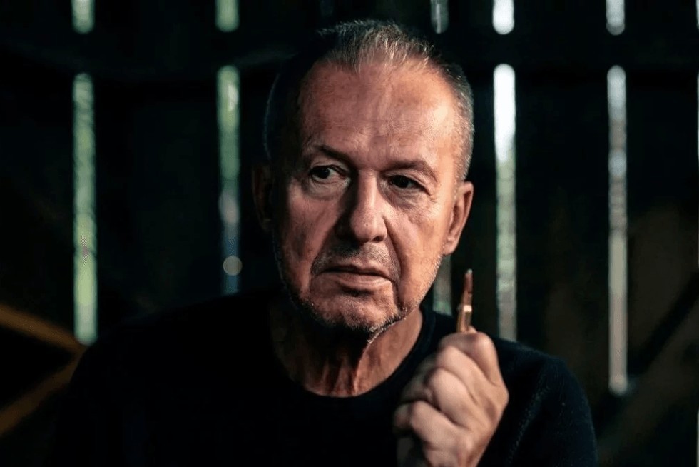 Zamach na papieża - recenzja filmu. Kotlet z psa zmielony razem z budą