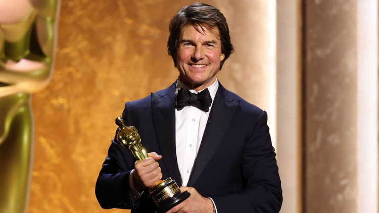 Tom Cruise z honorowym Oscarem