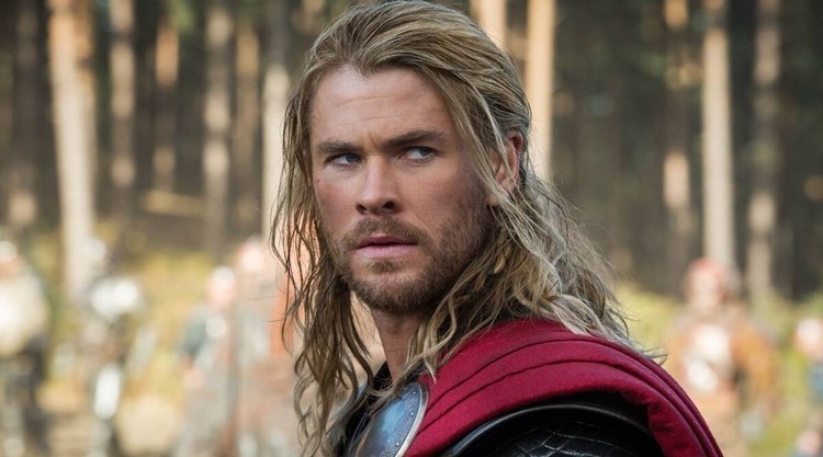 Thor: miłość i grom na pierwszej oficjalnej grafice. Marvel startuje z promocją filmu