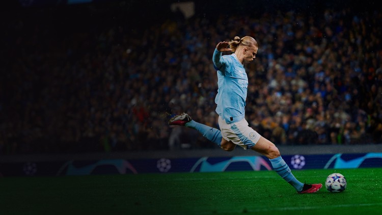 W którym roku ukazała się pierwsza gra z serii FIFA?