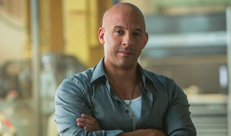Vin Diesel jako Dom Toretto na pierwszym zdjęciu z Szybkich i wściekłych 10
