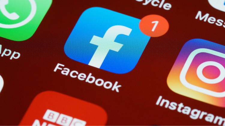 Płatny Facebook i Instagram w Polsce. Ile kosztuje i jakie oferuje funkcje?