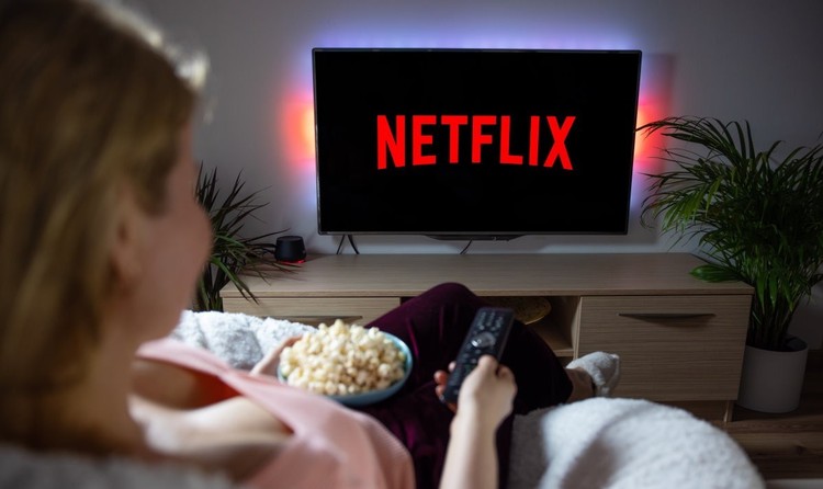 Opłaty za współdzielenie kont na Netflixie to farsa? Użytkownicy są wkurzeni