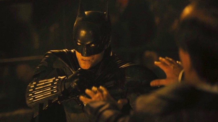 Premiera The Batman zostanie opóźniona? Warner Bros przygląda się sytuacji