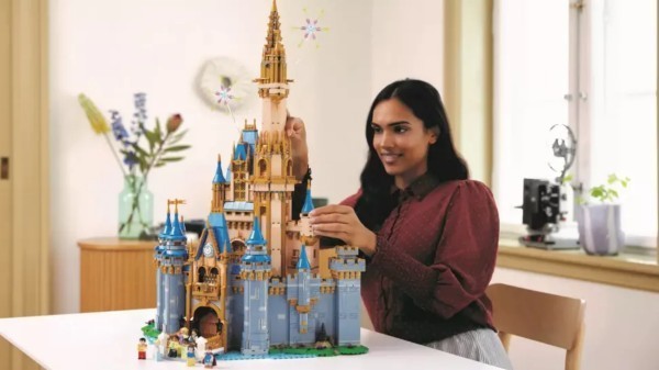 Lego świętuje wielką rocznicę Disneya. Już niedługo pojawi się nowy zamek Lego Disney Castle