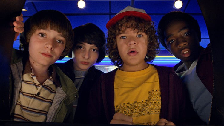 W którym roku dzieje się akcja pierwszego sezonu Stranger Things?