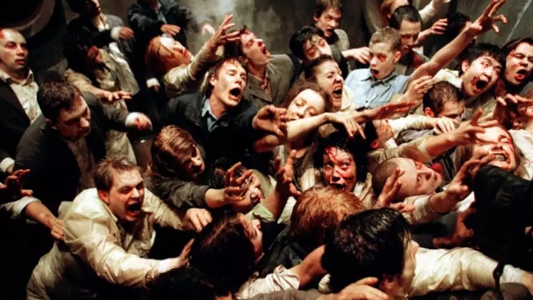 Kto okazuje się odpowiedzialny za kradzież i uwolnienie Wirusa-T w pierwszym Resident Evil?