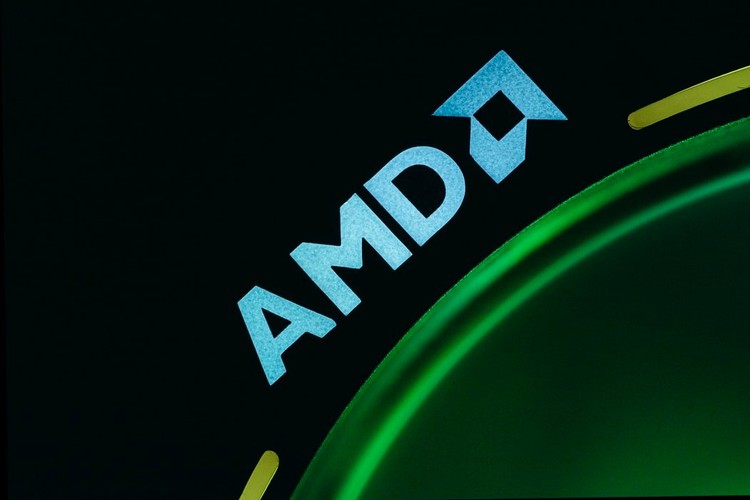 Poważna luka w zabezpieczeniach procesorów AMD. O co chodzi?