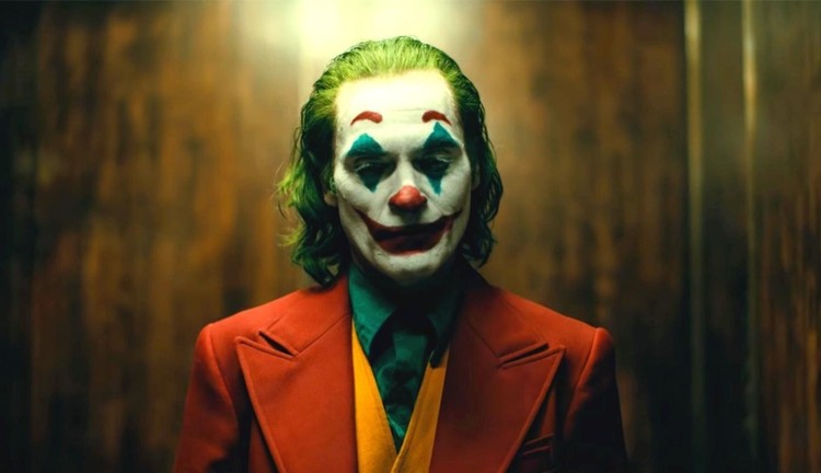 Joker 2 na pierwszym zdjęciu z planu. Joaquin Phoenix wraca do roli Jokera