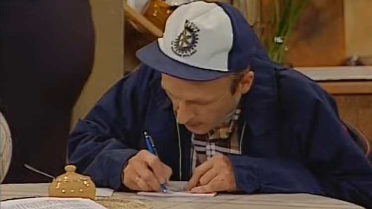 „Prawdziwy futbol jest grą męskich namiętności. Jego idea polega na tym, żeby wiedzieć, kogo się bije, a kogo się kocha”