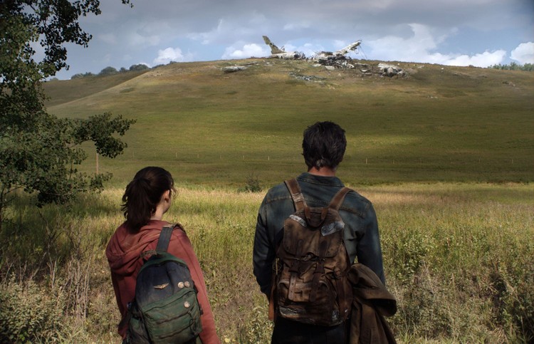 Joel i Ellie na pierwszym oficjalnym zdjęciu z serialu The Last of Us