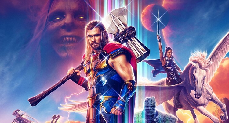 Potężna Thor zastąpi Odynsona w MCU? Nowe zdjęcia z Thor: miłość i grom