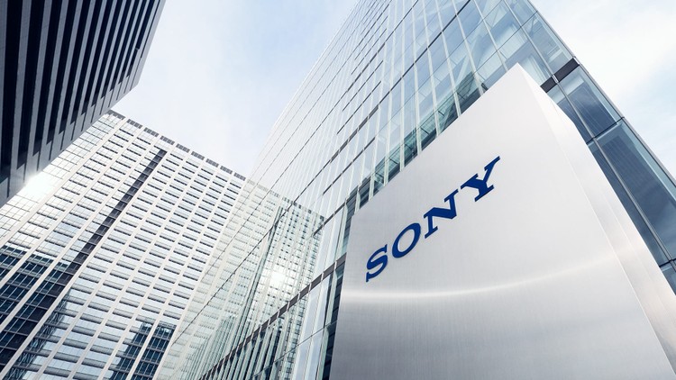 Sony także wspiera Ukrainę i przekazuje sporą darowiznę na „pomoc humanitarną”