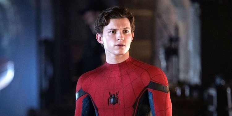 Spider-Man 3 na pierwszych zdjęciach. Tak prezentuje się Tom Holland w stroju Pajączka