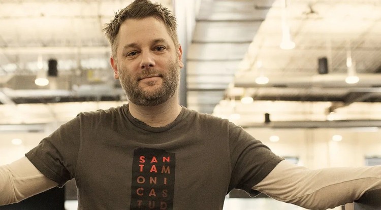 Gdzie reżyser gry planował pierwotnie umieścić akcję gry God of War z 2018 roku?