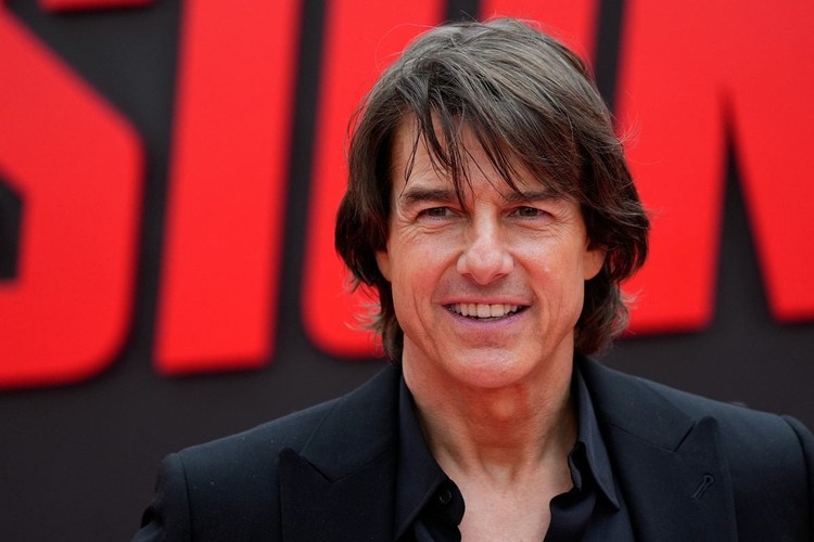 Tom Cruise
