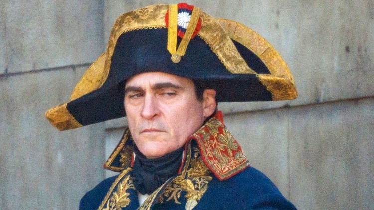 Joaquin Phoenix wyrusza na wojnę w nowym zwiastunie filmu Napoleon