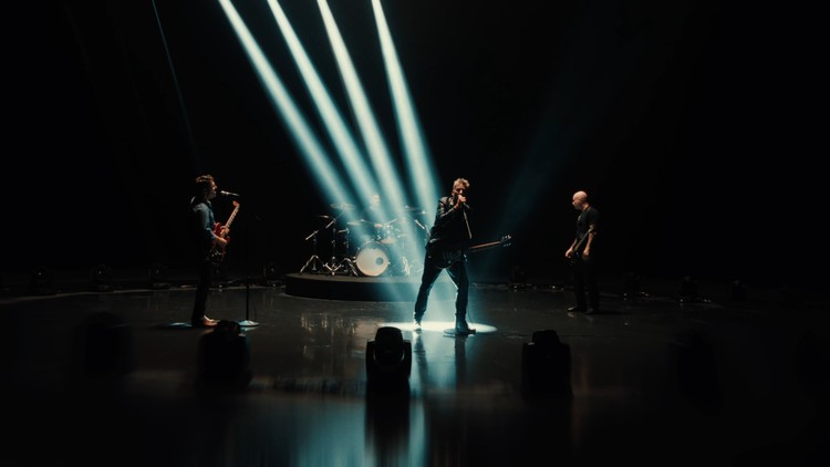 Nickelback – Leave Me Behind