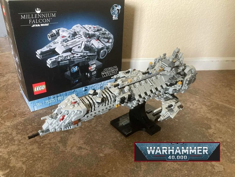 LEGO Warhammer 40,000 – Emperor Class Battleship