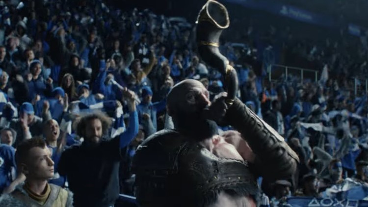 Kratos i spółka na meczu Ligi Mistrzów. Zobaczcie nową reklamę PlayStation