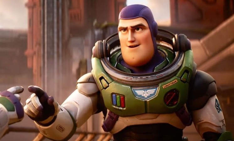 Buzz Astral melduje się na służbie. Nowy zwiastun spin-offu Toy Story od Pixara