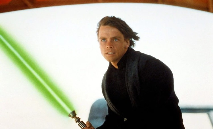 Replika miecza świetlnego Luke’a Skywalkera z okazji 40-lecia Powrotu Jedi trafiła do sprzedaży
