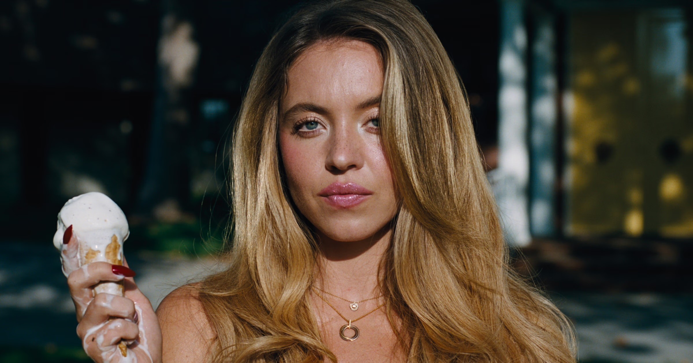 Sydney Sweeney zagra w zaskakującej wersji klasyka. Ten erotyczny thriller spotka gotycki mrok