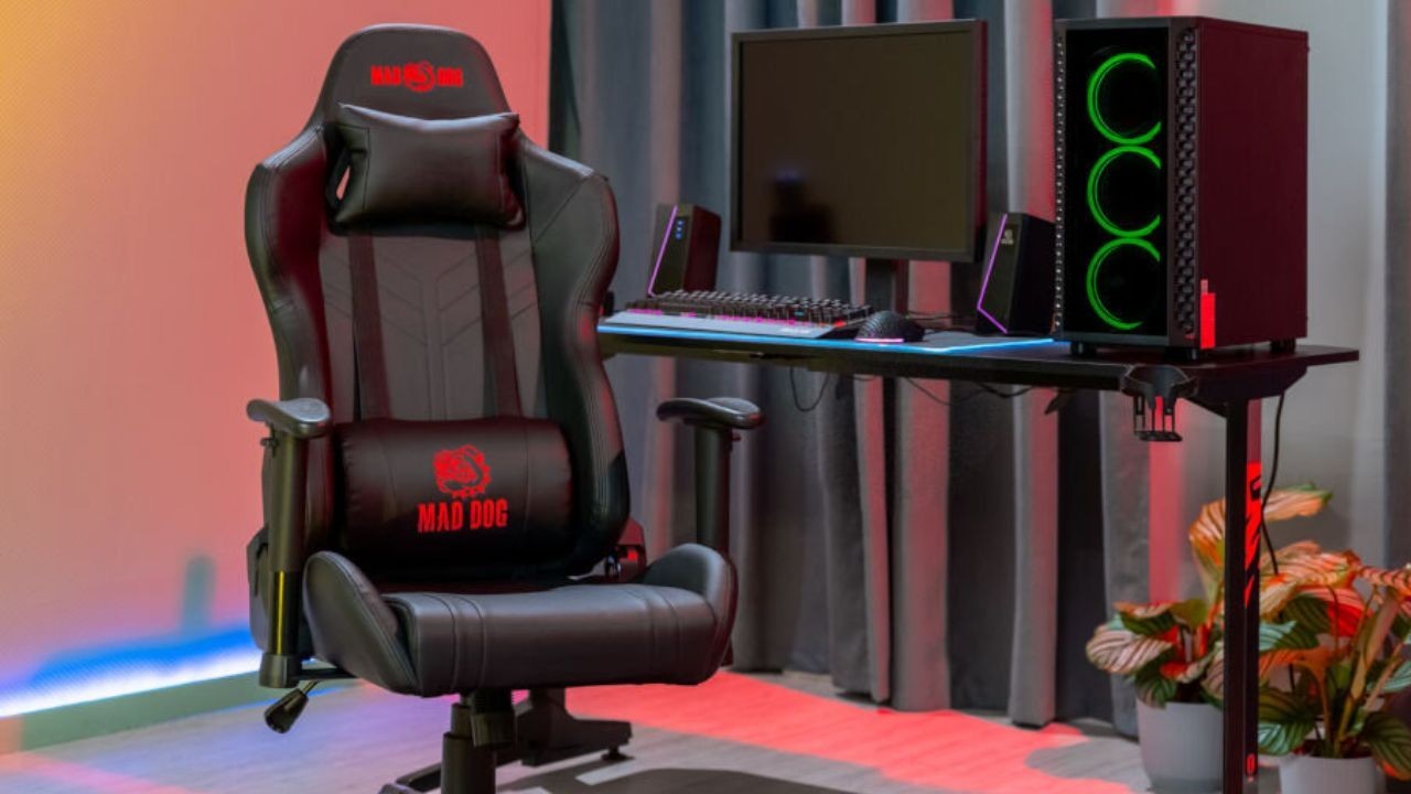 Fotel gamingowy MAD DOG GCH701K taniej o 200 zł. Nowa cena w Media Expert
