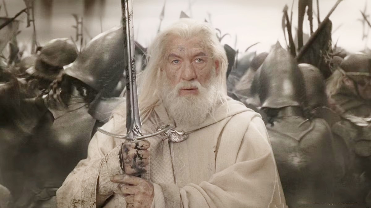 Dlaczego Gandalf otrzymał Pierścień Władzy, a nie Saruman? Niezwykła decyzja elfów