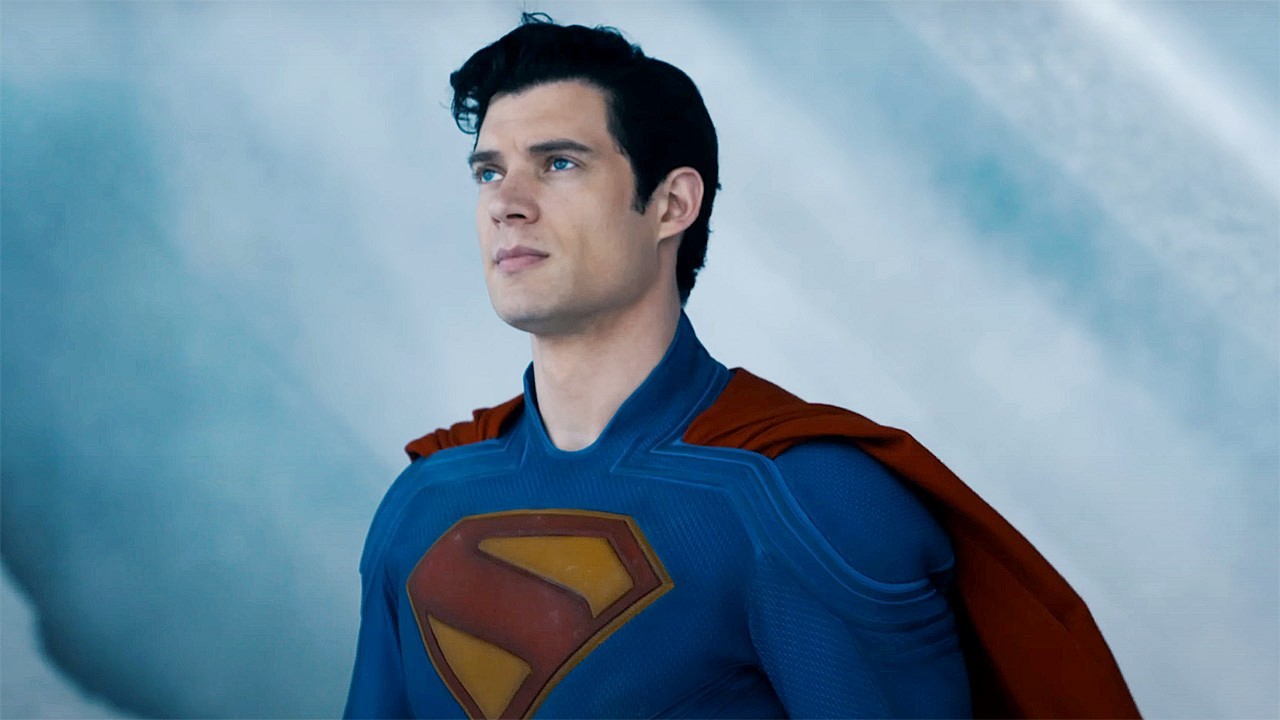 Superman w pełnym zwiastunie. Plakat wywołał kontrowersje, ale czy nowy trailer przekona fanów do filmu?