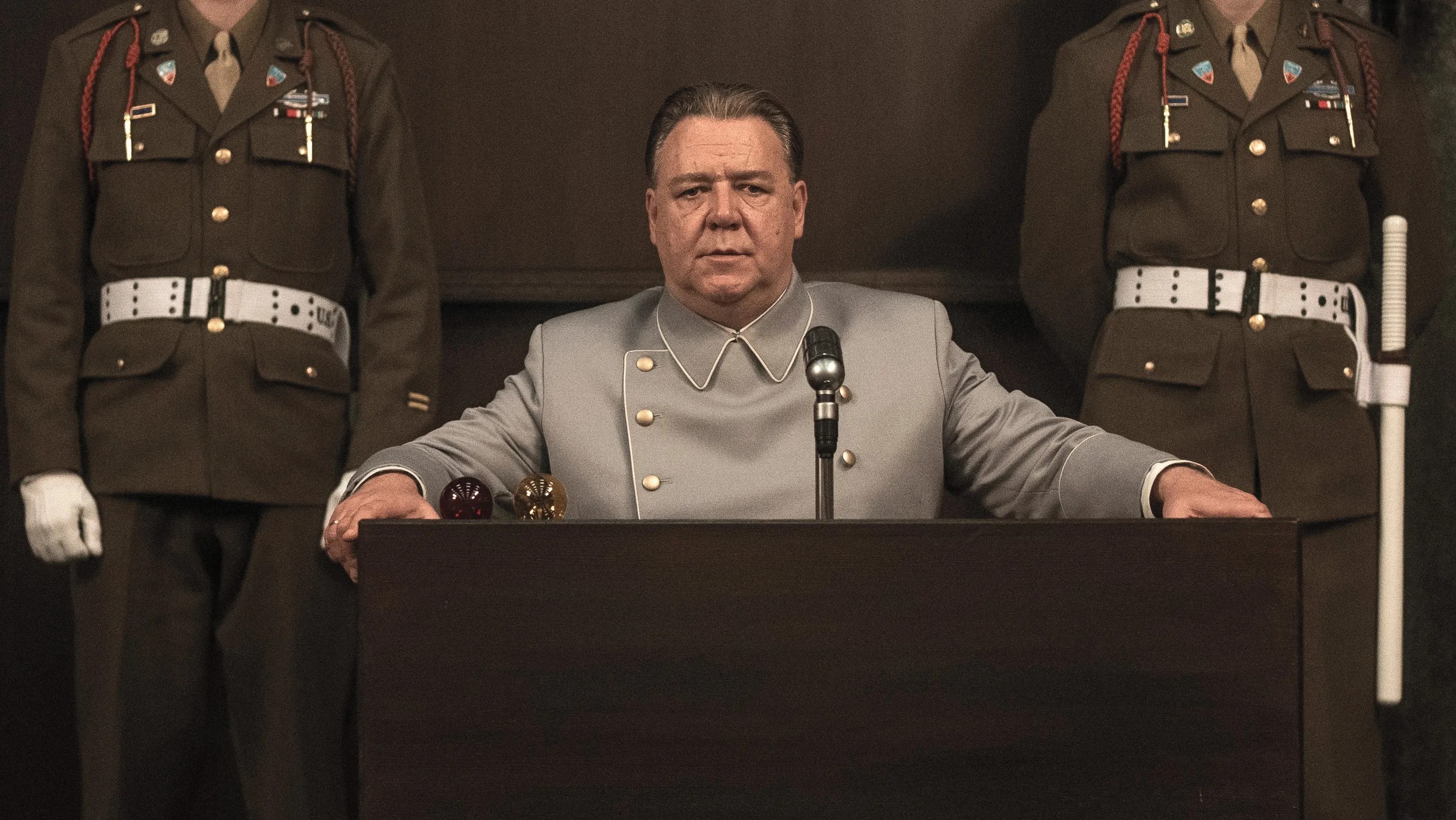 Russell Crowe jako Hermann Göring i Rami Malek jako jego psychiatra. Norymberga z pierwszym zwiastunem