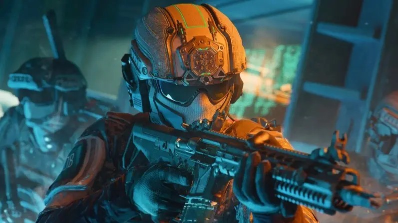 Zmiana warty wieloosobowych shooterów, czyli wielki powrót i upadający gigant