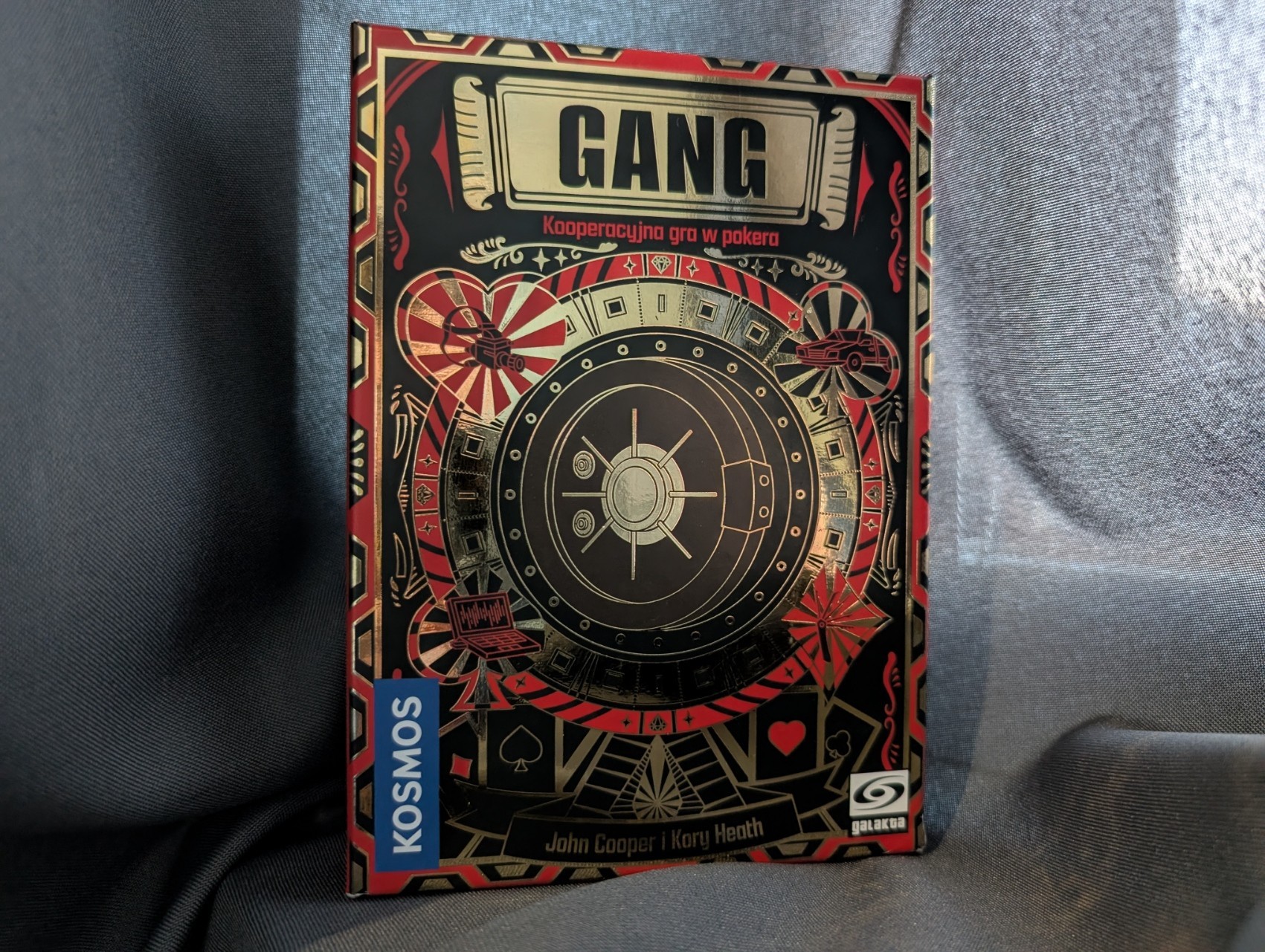 Gang - recenzja. Czy kooperacyjny poker to już szaleństwo?