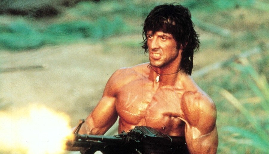 Sylvester Stallone chciał wystąpić w prequelu Rambo. Aktor planował się odmłodzić