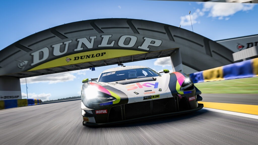 Ruszyła ogromna wyprzedaż w iRacing z okazji Black Friday. Zniżki sięgają choćby 50 procent